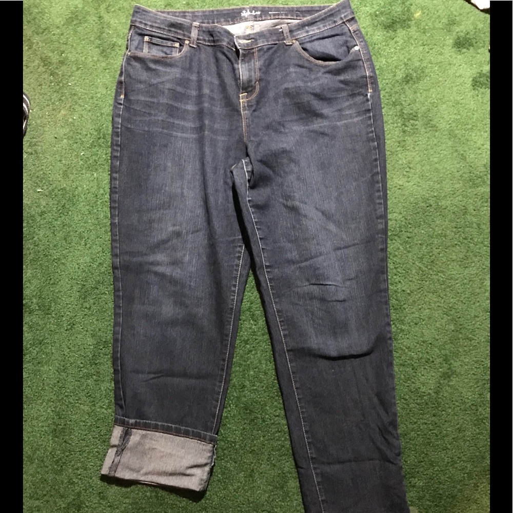 Style & co curvy boyfriend jean. Sz 16.